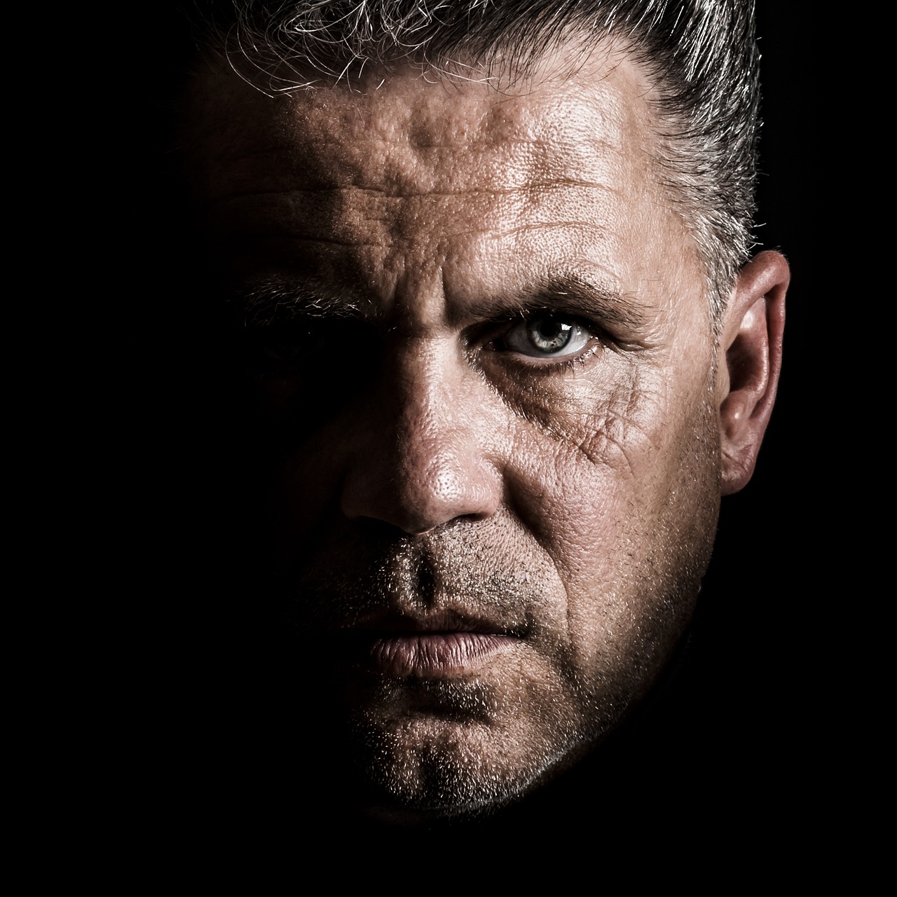 恋愛教材は男性向けにどのように活用すべきか？