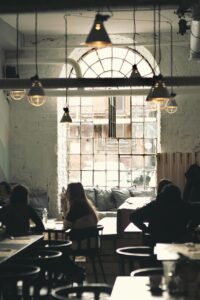 愛される人になるための問題解決型会話術とは？